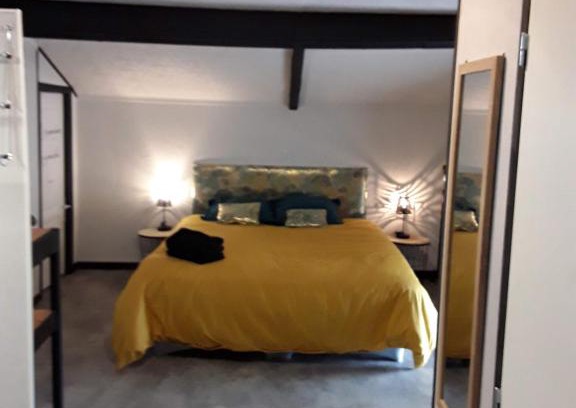 Doulezon House | La chambre d'à côté