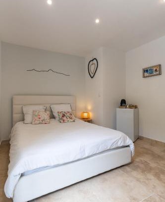 Gemenos Bed & Breakfast | La Chambre de Mijeane