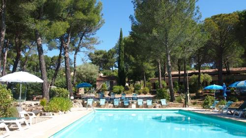 Le Beausset Hotel | La Cigalière