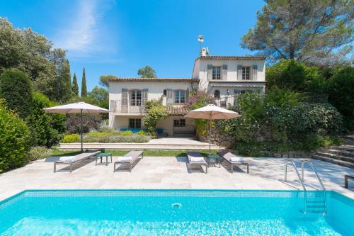 Roquefort-les-Pins Villa | La Clairiere