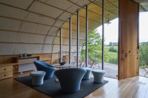 Iguerande Hotel | La Colline du Colombier