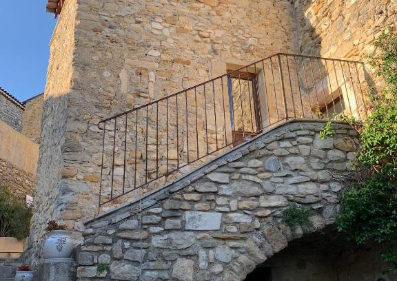 Saint-Sauveur-de-Cruzieres House | LA CONFISERIE