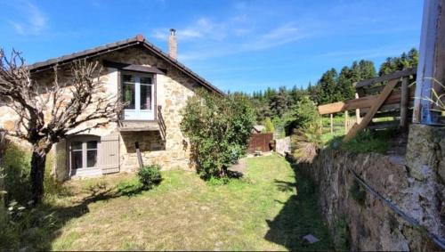 Chenereilles House | La Coquette du Bois - Wifi, Cosy, Familial, Calme, Bord de forêt
