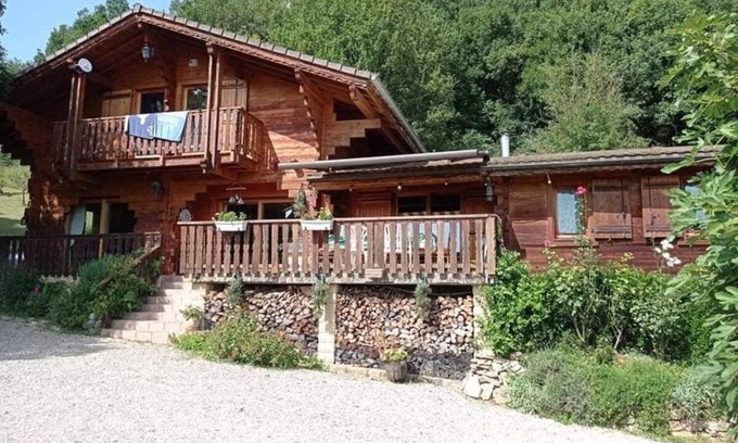 Murs-et-Gelignieux House | La Corbassière