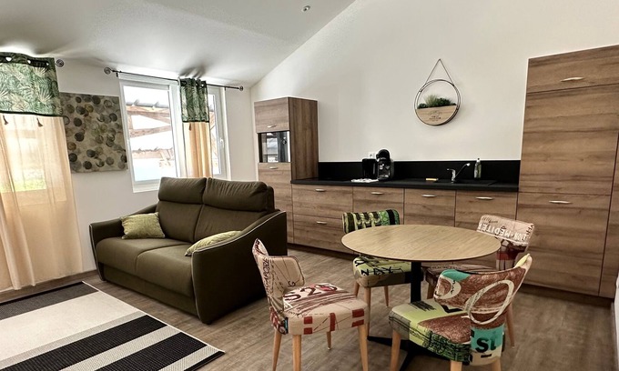 Jumieges Apartment | La Croix d'Or - One Bedroom Apartment, Sleeps 4