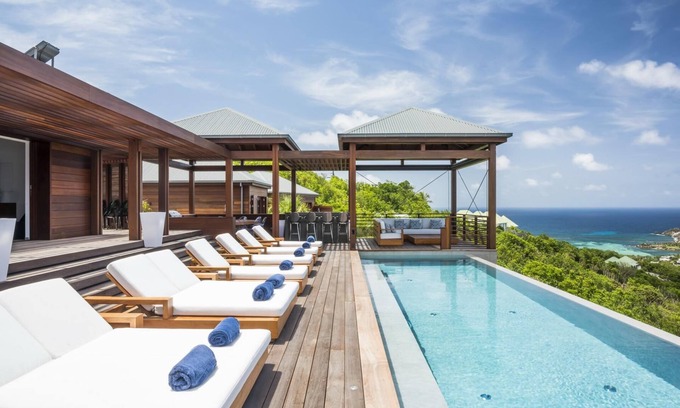 Devet Villa | La Danse du Soleil in Deve by Personal Villas - Lovely Charming Paradise