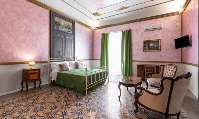 Kalsa Apartment | La Dimora dei Mille - Roomy Apartment with Terrace