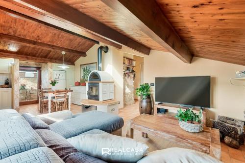 Castelnuovo Magra Apartment | la dimora dipinta