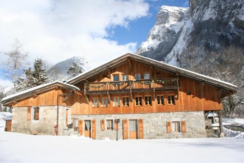 Samoens Ski Chalet | La ferme des Fontany