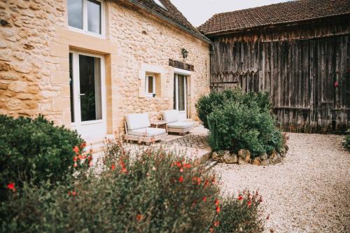 Couze-et-Saint-Front House | La Ferme du Peytavit - Stunning 3 Bed-Stone Barn