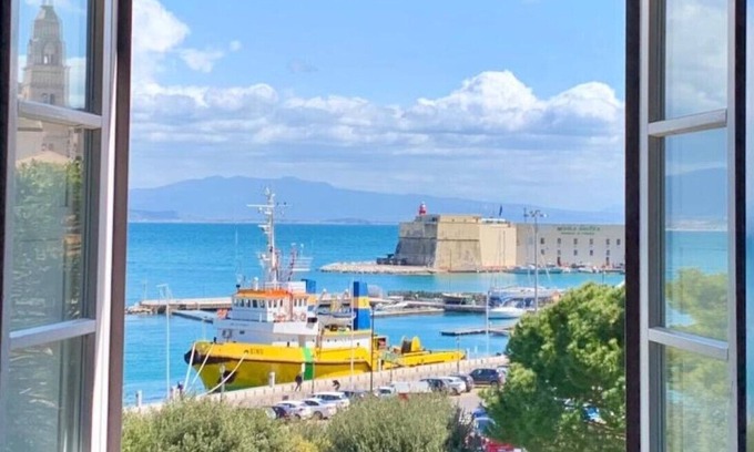 Gaeta Apartment | La Finestra Sul Mare