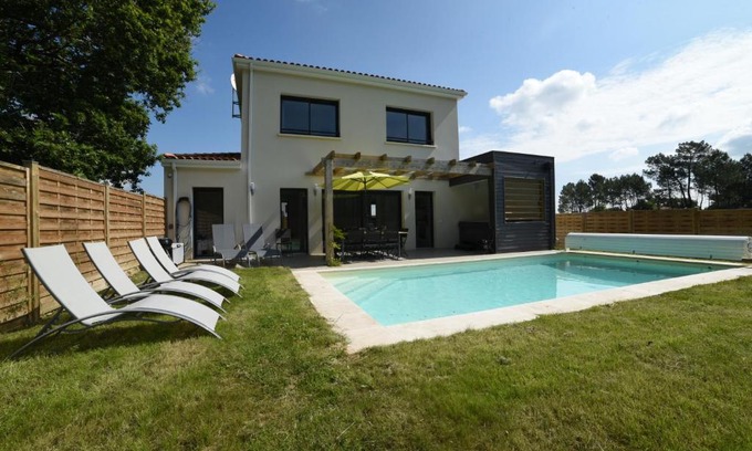 Saint-Augustin Villa | La Foret d'Armotte