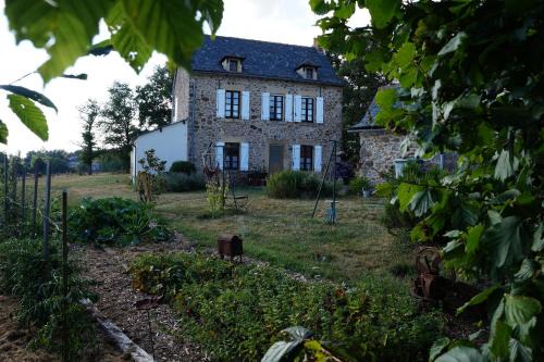 Lanuejouls Bed & Breakfast | La Grange de Noëlie