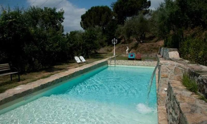 San Giuliano Terme Apartment | La Grotta Farmhouse