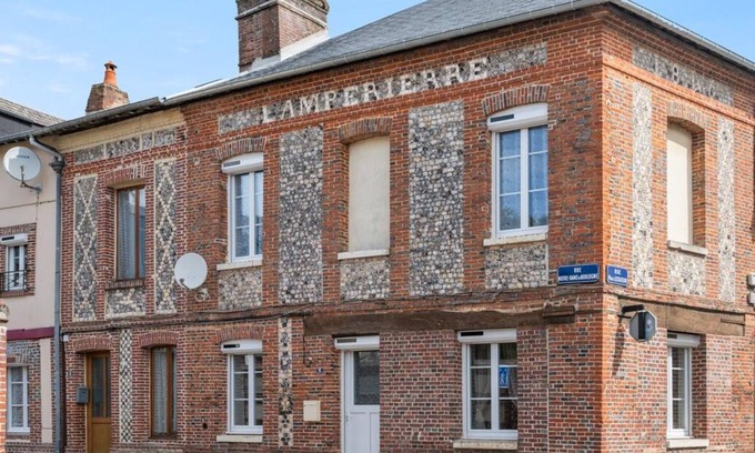 Saint-Saens House | La Lampèrierre - SAINT SAENS