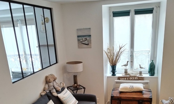 Port-en-Bessin-Huppain House | "La Lanterne" Appartement à 50 Metres du Port