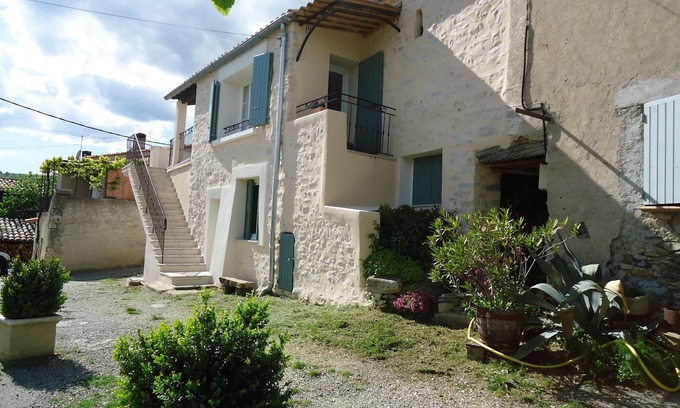 Chateauneuf-Val-Saint-Donat House | “La Maison d’Aureline” – 04200 Châteauneuf-Val-Saint-Donat –classified 3*