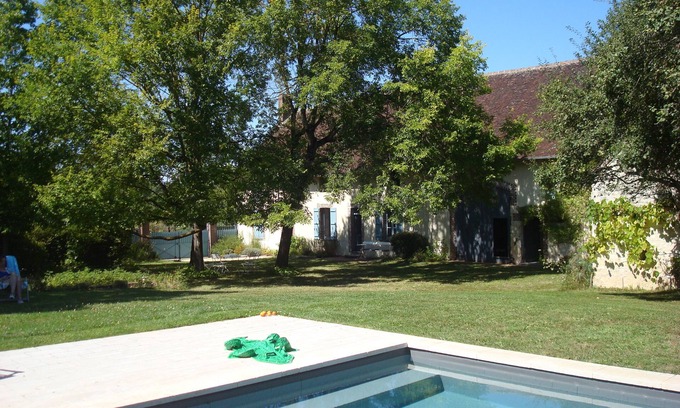 Saint-Maurice-le-Vieil House | La Maison du Bourg 15' from d'Auxerre-Branches airport (France, Yonne)