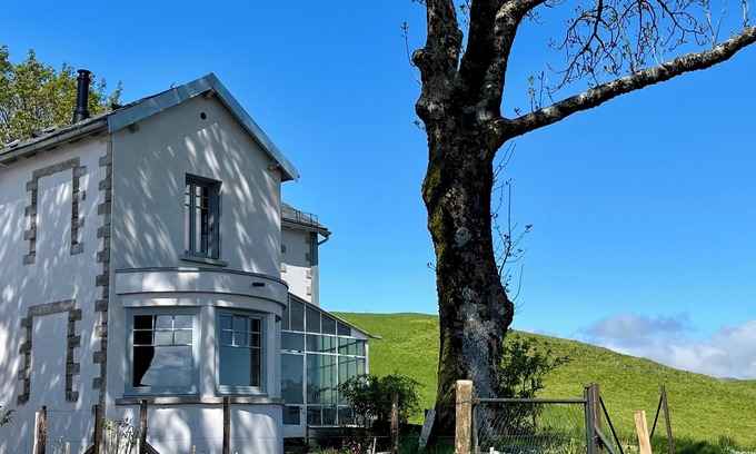Montgreleix House | La Maison 50 - Cézallier viewpoint
