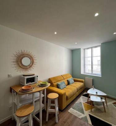 Pont-du-Chateau Apartment | La maison castelpontine studio 2