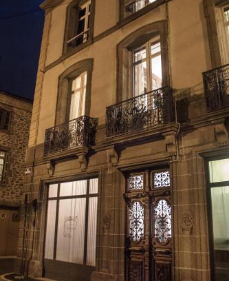 Saint-Flour Bed & Breakfast | La Maison d'Adelaïde