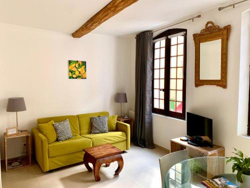 Moustiers-Sainte-Marie Apartment | La Maison du Courtil, Citron-Caramel