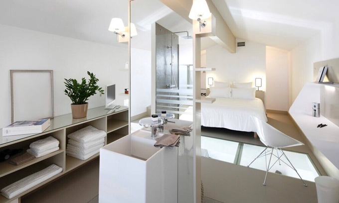 Fleurie House | La Maison de Marius Saint Amour Bellevue