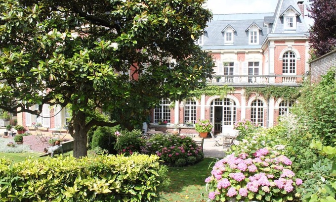 Eu House | La Maison de Paul B