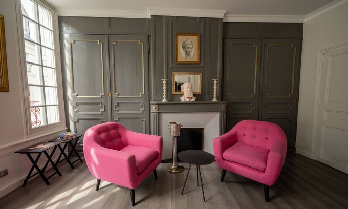 Amboise Apartment | La Maison des Cochers- 1rst floor apartment- 1 stair -