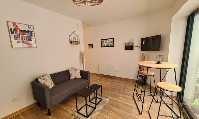 La Roche-sur-Yon House | La maison du pont * 5min from the station