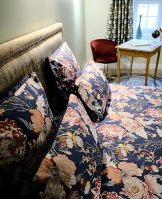 Tiffauges Bed & Breakfast | La maison du sculpteur à Tiffauges proche Puy du F