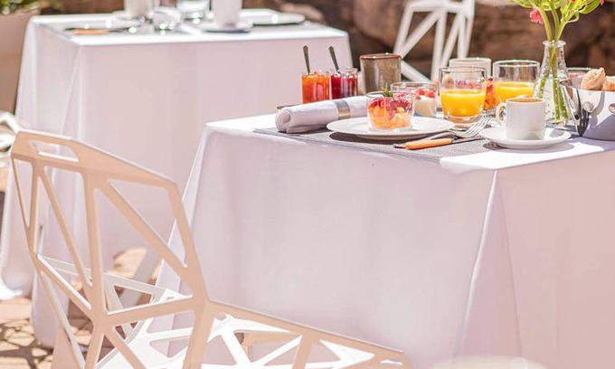 Vergisson Bed & Breakfast | La maison py