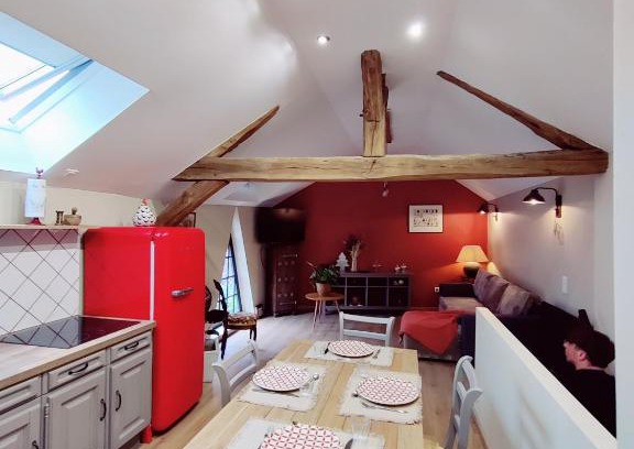 Vernon Apartment | La Mansarde