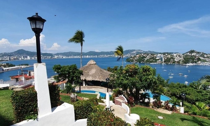 Las Playas Apartment | La Mejor Vista de Acapulco, en Casablanca Grand