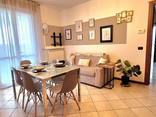 Trecate Apartment | La Meridiana 12