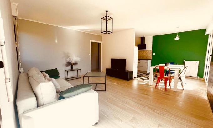 Cluses Apartment | La montagne ça vous gagne !