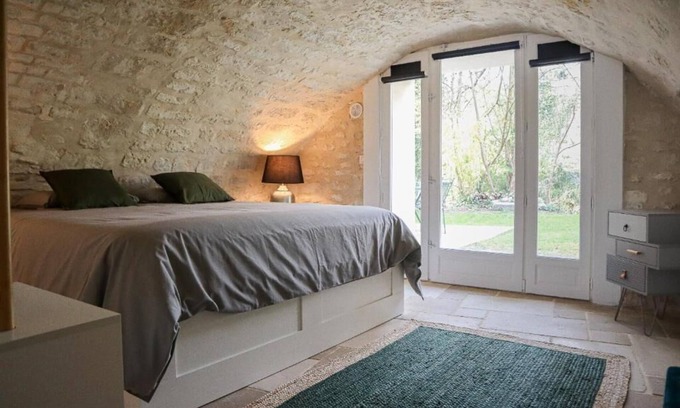 Senlis House | La Nonette- Le Charme de la Campagne à 5 mn à Pied du Centre Ville Historique