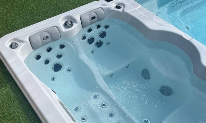 Jumieges Apartment | La Nuit des Coquelicots