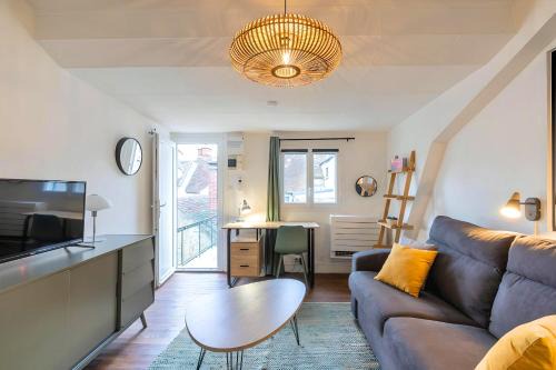 Fontainebleau Apartment | La parenthèse sous les toits