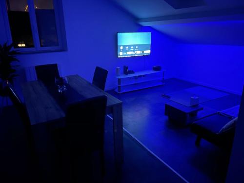 Maintenon Apartment | La petite dame de Maintenon