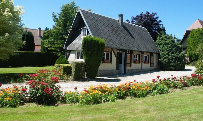 Daubeuf-Serville House | La Petite Maison - DAUBEUF SERVILLE