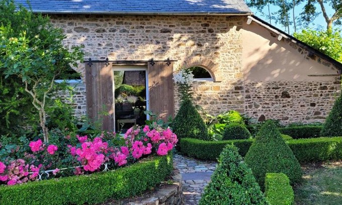 Moulins House | La petite maison de Marigné