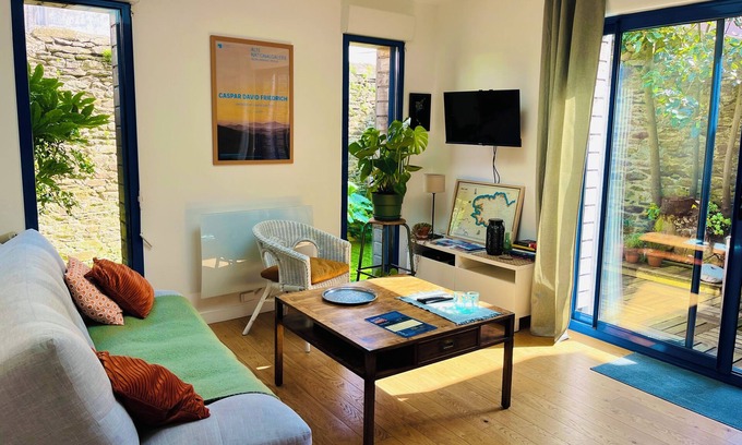 Rive Droite House | La petite maison de Recouvrance *