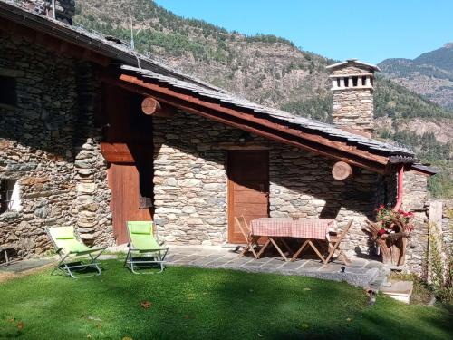 Grand Haury Apartment | La Petite Maison