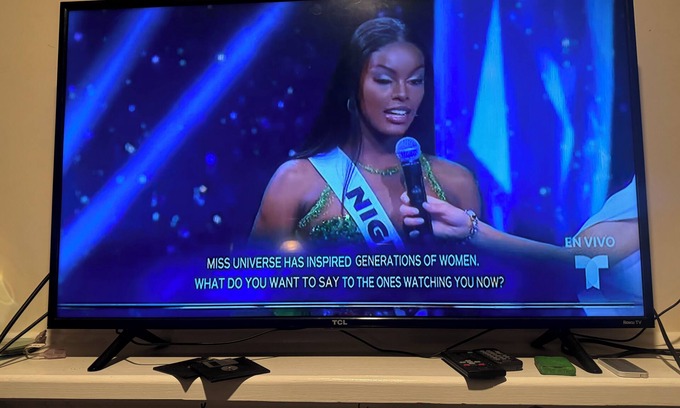 Southwest Raleigh House | La Petite Maison: Spacious 2BR/2 Den Retreat Near Raleigh Iron Works & The Ritz.