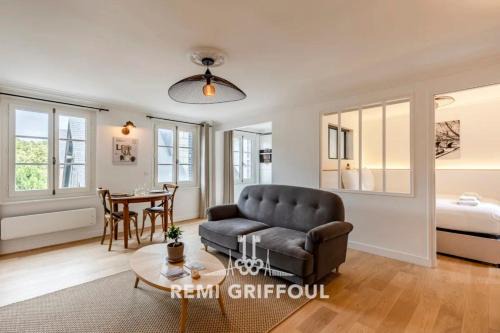 Honfleur Apartment | La Petite Source Honfleur City Centre 2 guests