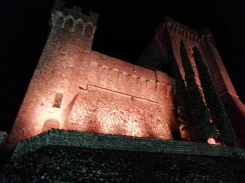 Piancastagnaio Apartment | La piazzetta della frutta