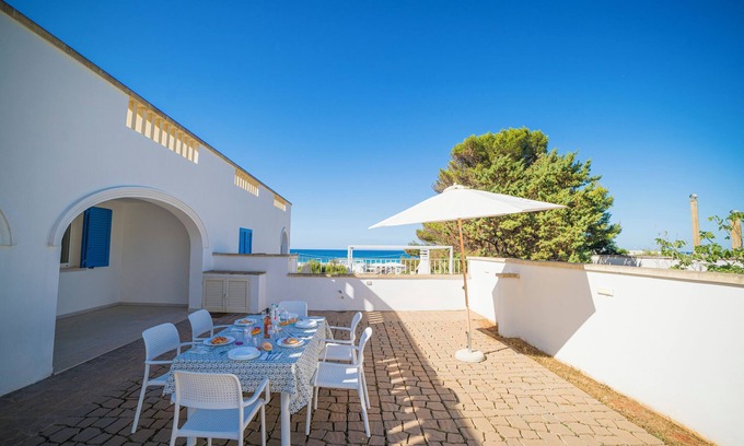 Marina di Pescoluse Apartment | La Primula Apartment 3 Sea View, Salve, Italy