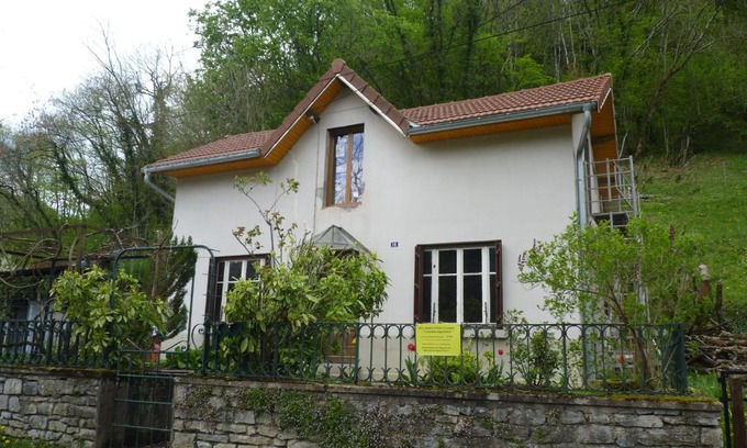 Baume-les-Dames Apartment | la quatorze