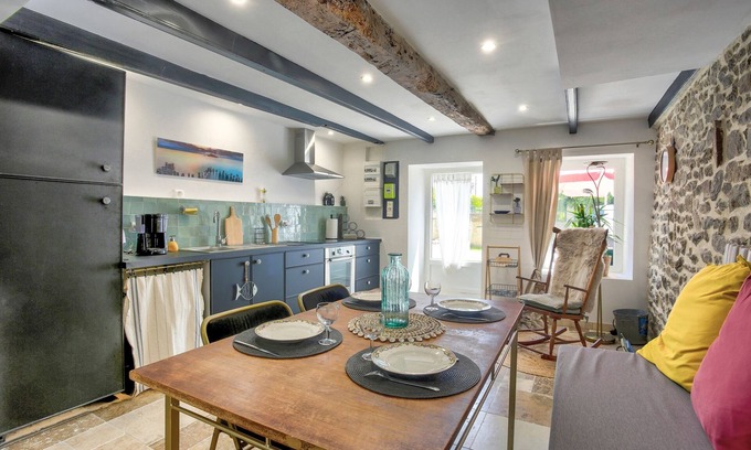 Saint-Samson-sur-Rance House | La Quinardais - Charmante maison avec terrasse